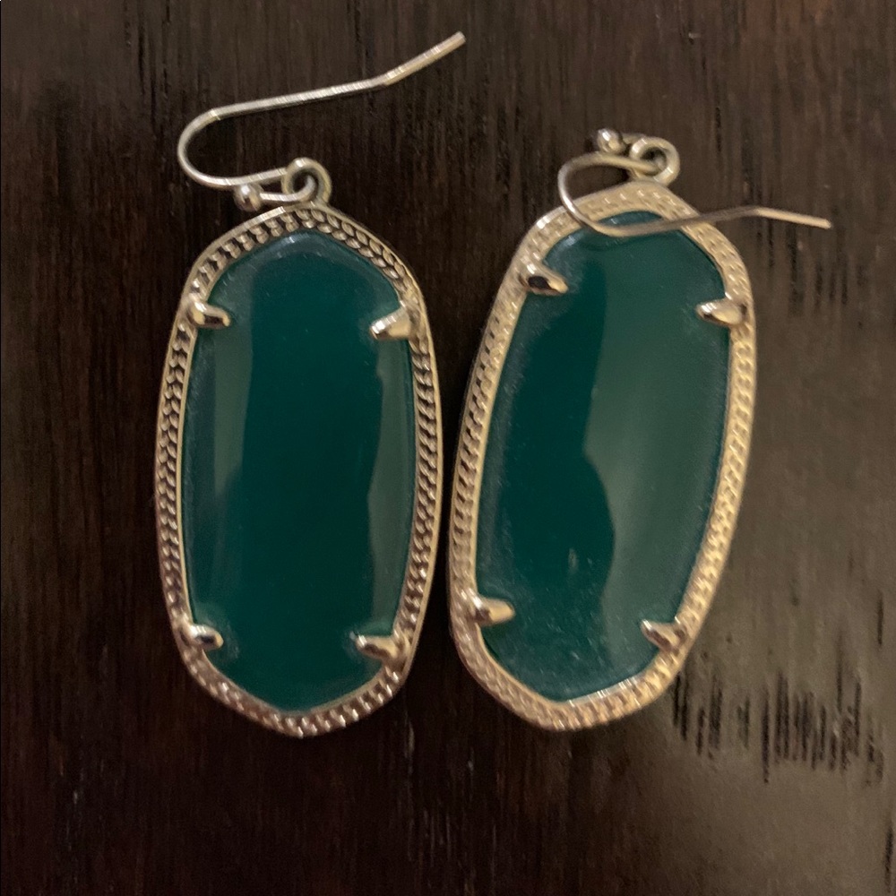 Kendra Scott Elle earrings